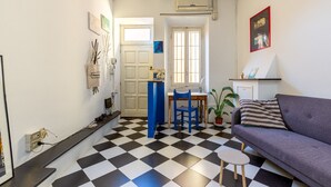 Unclassified image, 4 of 16, button - Porta Ticinese colorful apartment! (Milano)