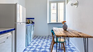 Unclassified image, 3 of 16, button - Porta Ticinese colorful apartment! (Milano)