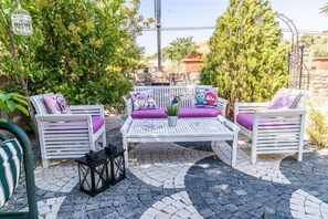 Télévision de 42 pouces avec chaînes thématiques