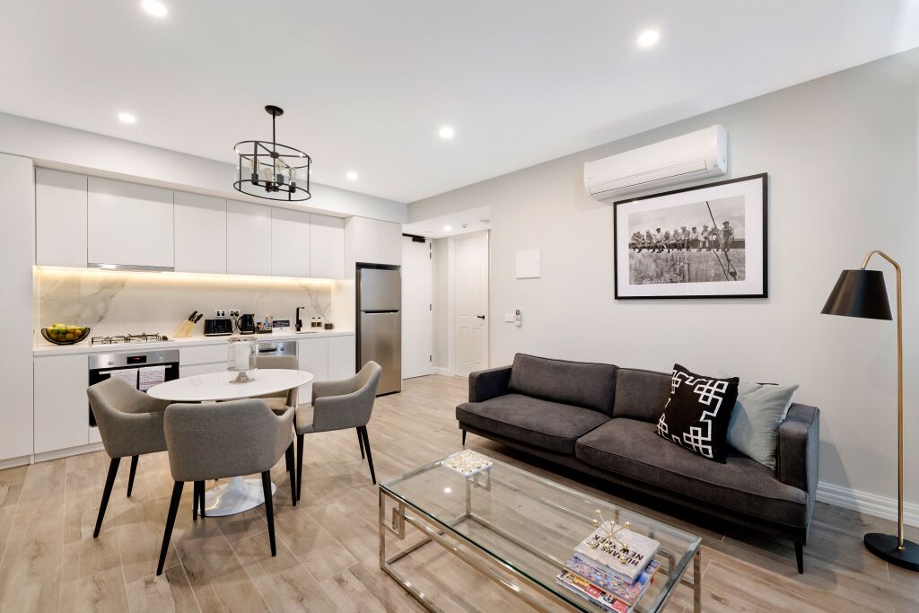 Short Stay 1 Bedroom Standard Manhattan Glen Iris — image 4