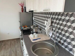 Fridge, microwave - BEST VIEW APARTMENTS CESARICA - BINGO (Cesarica)