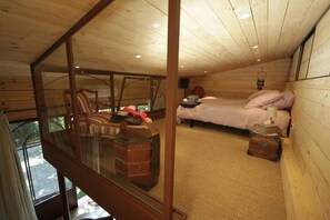 1 chambre, fer et planche à repasser, draps fournis