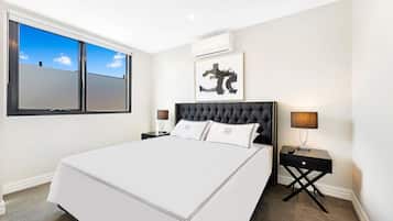 2 bedrooms, internet