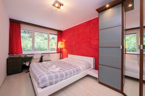 Departamento familiar, varias habitaciones (Melide On The Lake) | 2 habitaciones y espacio para trabajar con laptop 