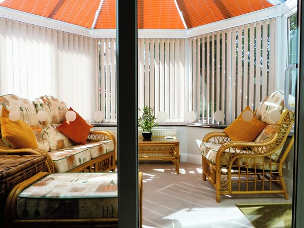 Interior - City Haven 10 min walk Cathedral & City + Netflix (Salisbury)