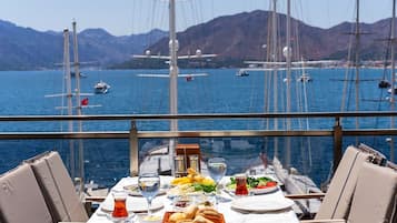 Desayuno continental incluido todos los días