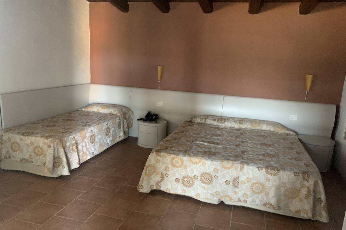 Deluxe Cabin | 1 bedroom, minibar, in-room safe, desk