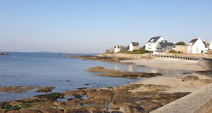 Beautiful, bright apartment 350m from the Sables Blancs/GR34 beach in Concarneau