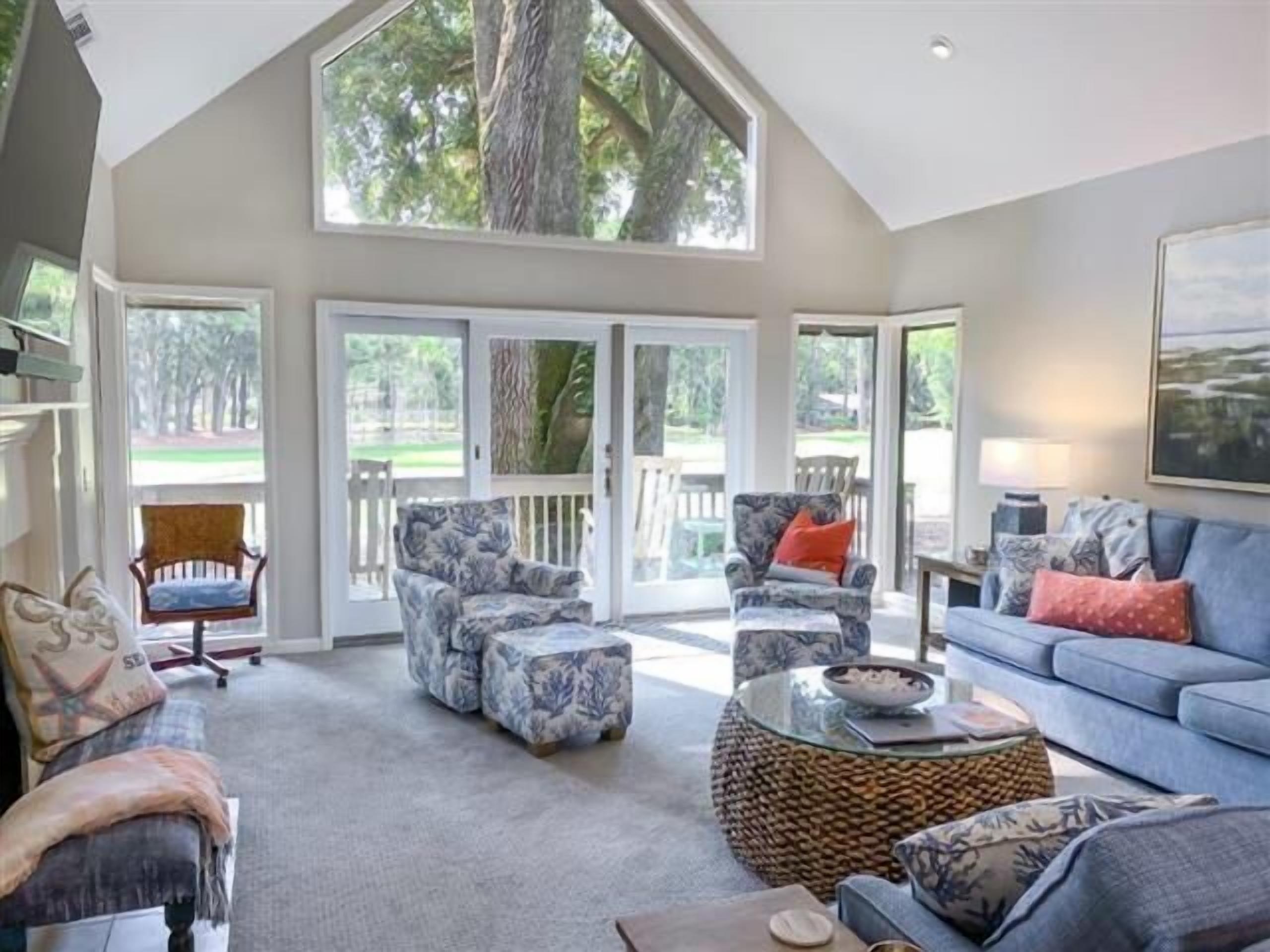 Renovated 4 bed home in Sea Pines, just a quick walk to Harbour Town