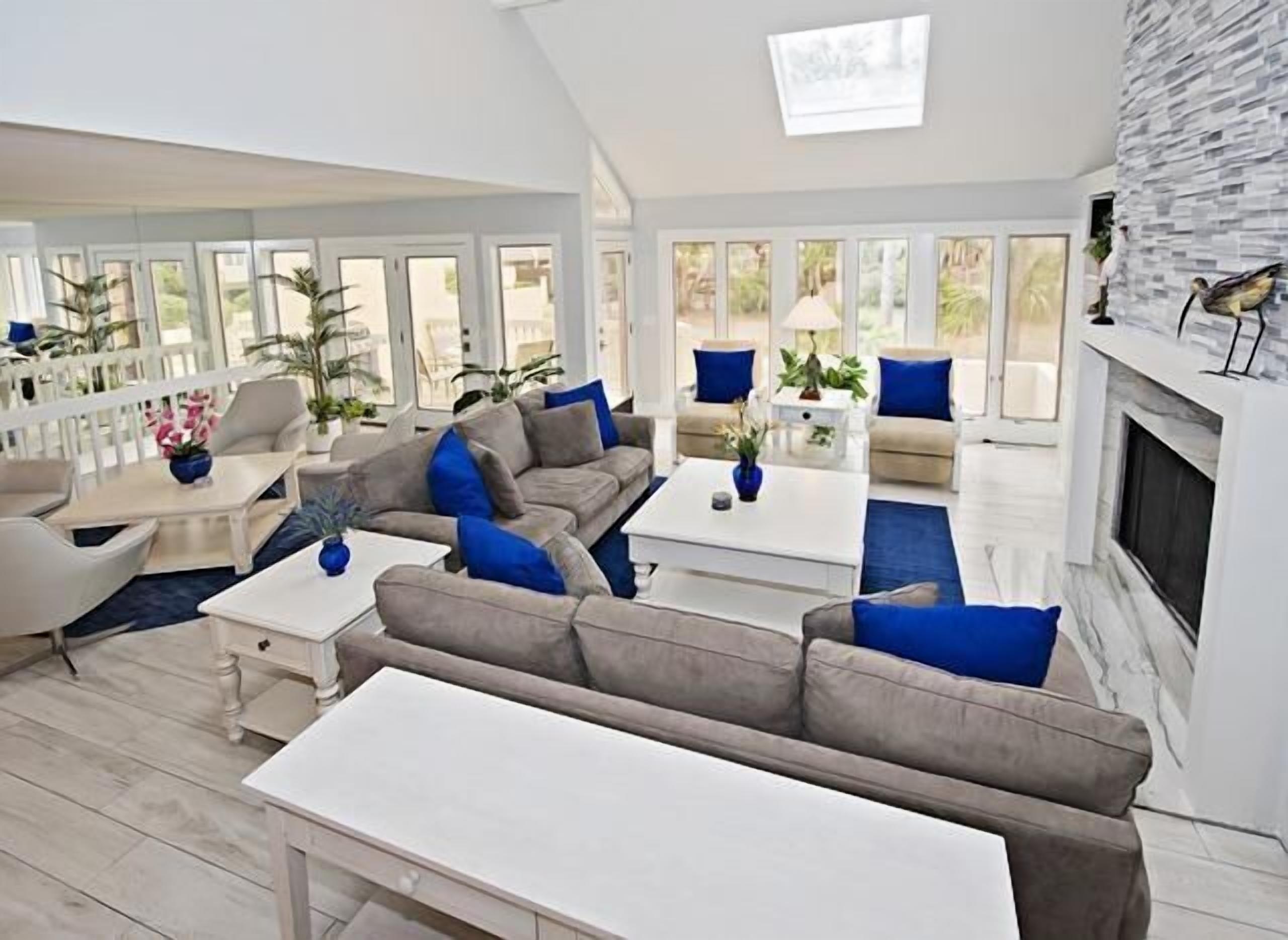 Luxurious & Spacious 4-Bdrm home, close to Beach & Harbour Town
