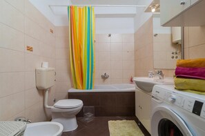 Bathroom - Apartment Irena (Supetar)