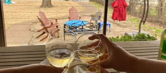 Sunset View, fully fenced yard, dog friendly