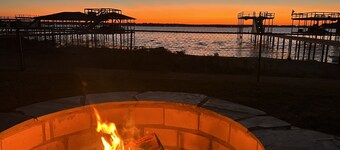 Sunset View, fully fenced yard, dog friendly