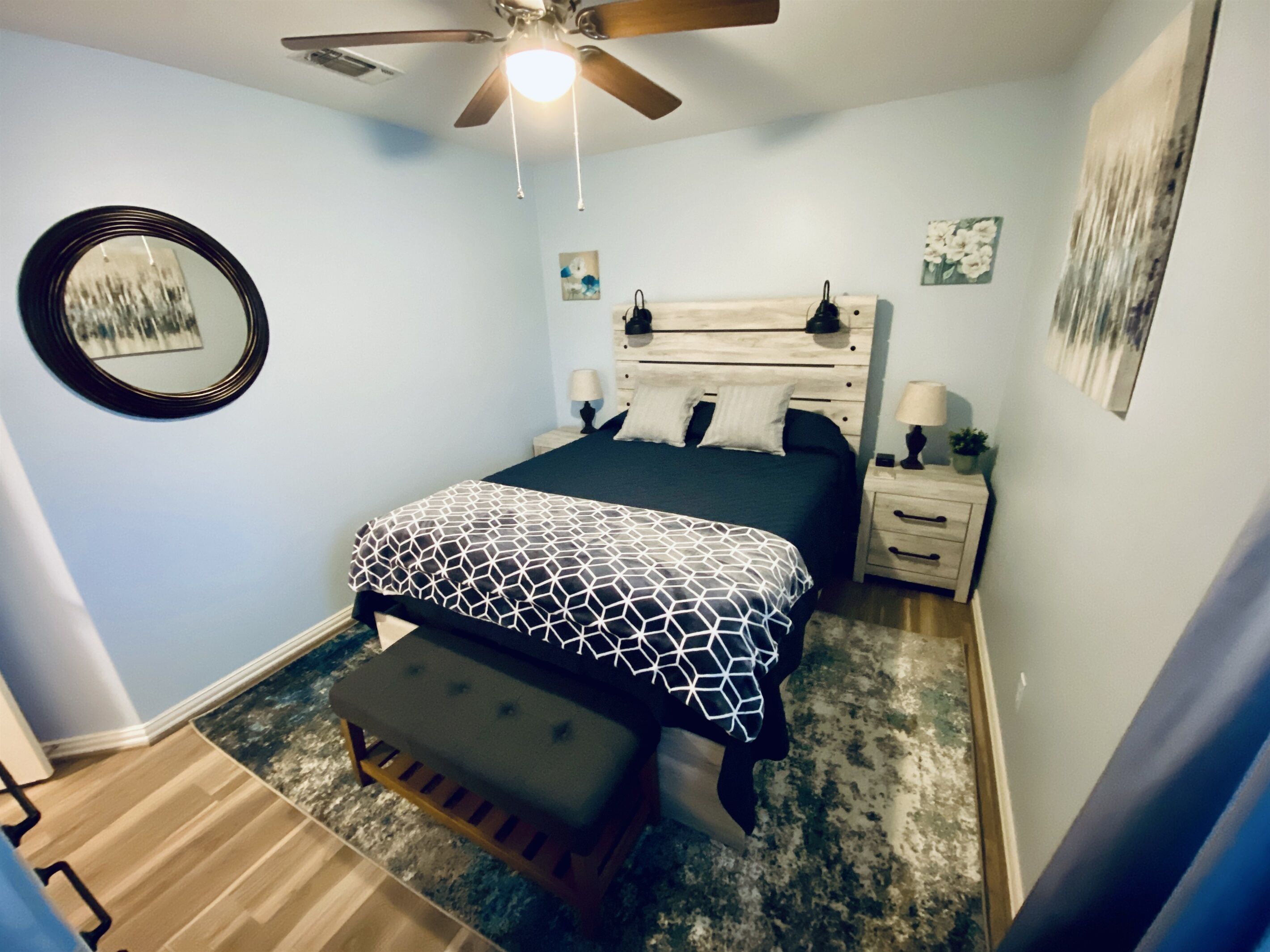 4 bedrooms, desk, iron/ironing board, free WiFi