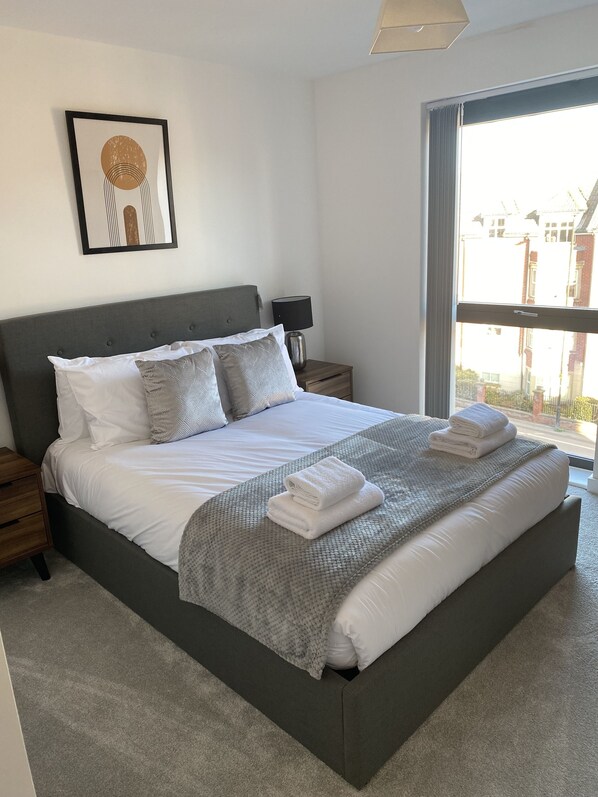 2 bedrooms, Internet