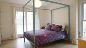 Room - Three Stokes (East Hampton)