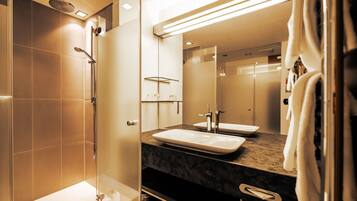 Budget Double Room | Free WiFi, bed sheets