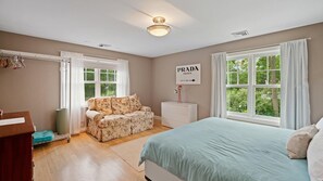 House, Multiple Beds (Floyd's Estate) | 4 bedrooms