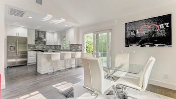 House, Multiple Beds (Harbor View Haven) | 3 bedrooms