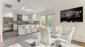 House, Multiple Beds (Harbor View Haven)