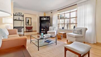 House, Multiple Beds (North Sea Seclusion) | Living room | TV, fireplace