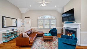 獨棟房屋, 多張床 (Greenport Getaway) | 客廳