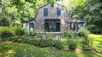 House, Multiple Beds (Twin Lakes Tranquility) | Property grounds