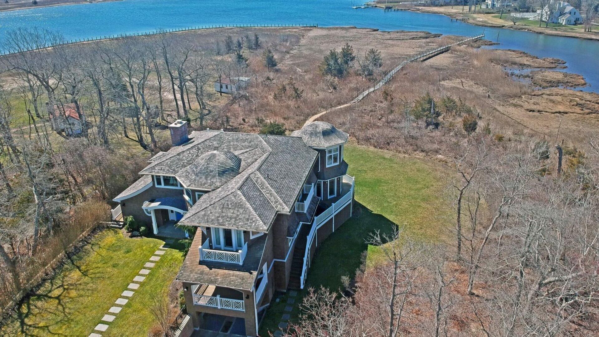House, Multiple Beds (Quiogue Castle on the Bay) | Property grounds