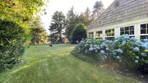 House, Multiple Beds (Quaint Water Mill Cottage) | Property grounds