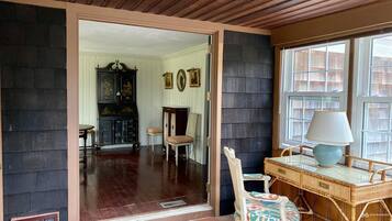 House, Multiple Beds (Quaint Water Mill Cottage) | Interior