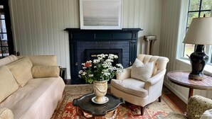 House, Multiple Beds (Quaint Water Mill Cottage) | Living room