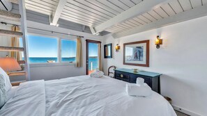 House, Multiple Beds (Beach House on Fort Pond Bay) | 3 bedrooms - Beach House on Fort Pond Bay (Montauk)