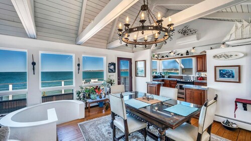 Beach House on Fort Pond Bay