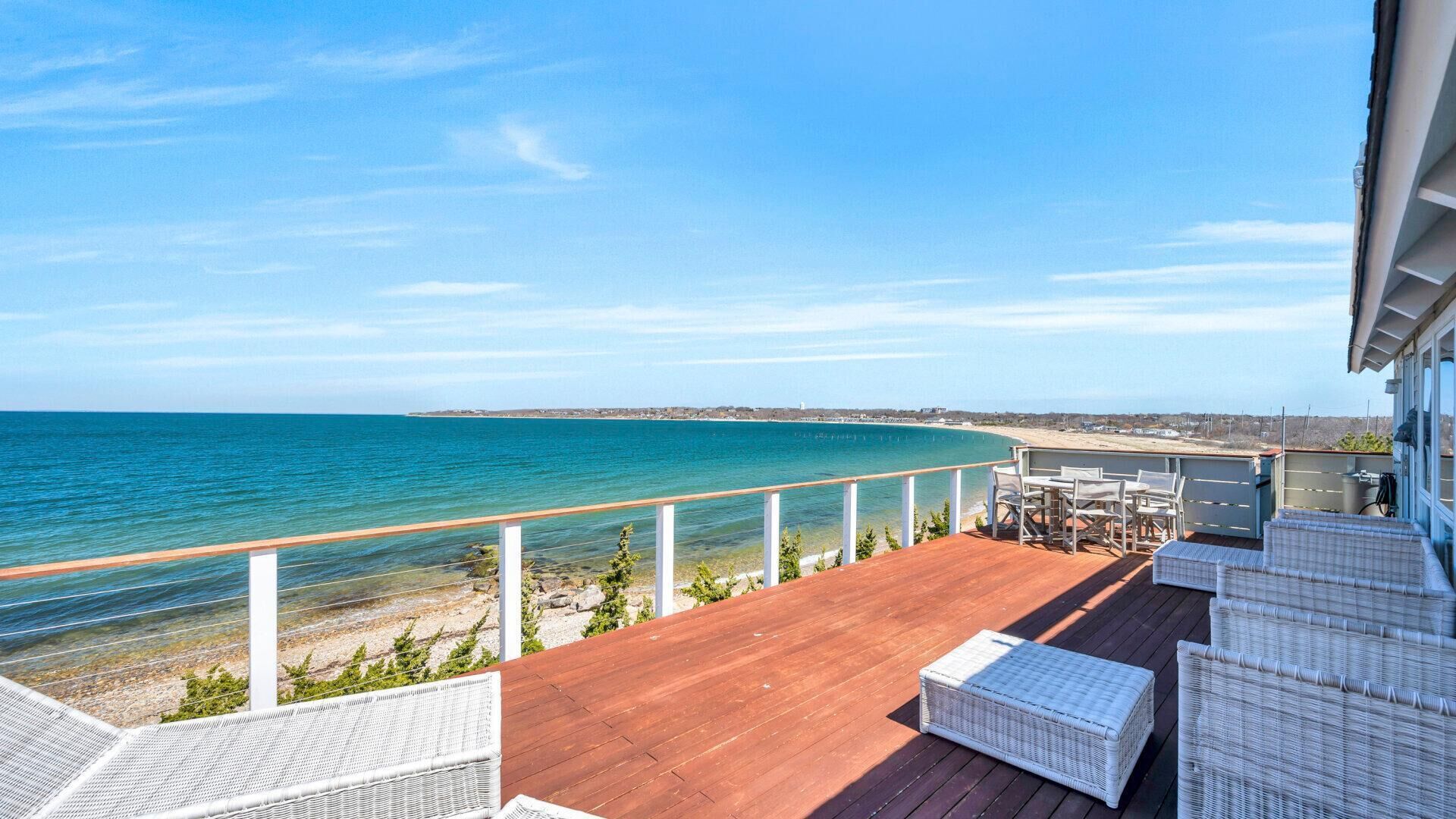 House, Multiple Beds (Beach House on Fort Pond Bay) | Balcony