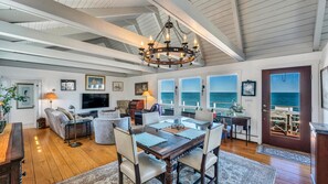 House, Multiple Beds (Beach House on Fort Pond Bay) | Living room