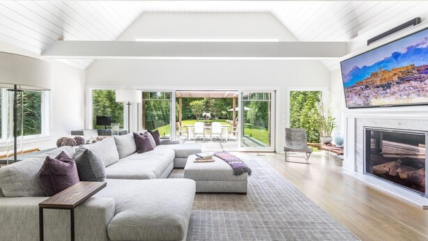 Living room - Village Fringe Luxury (East Hampton)