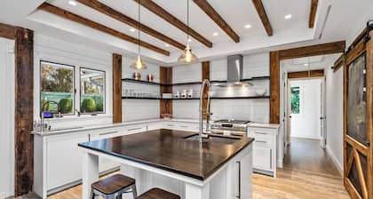 East Hampton Village Hideaway