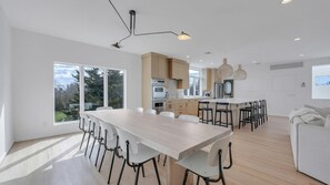 House, Multiple Beds (Bridgehampton Beach Walk) | Dining