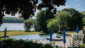 Nhà, nhiều giường (Bassinova-on-Hudson) | Hồ bơi | Hồ bơi ngoài trời, hồ bơi nước nóng