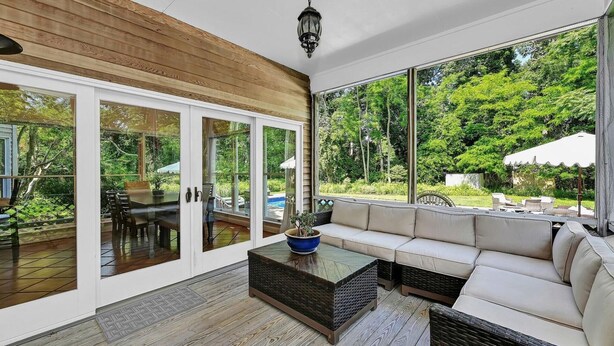House, Multiple Beds (Harts Cove Hideaway by Westhampton Vi) | Balcony - Harts Cove Hideaway by Westhampton Village (East Moriches)