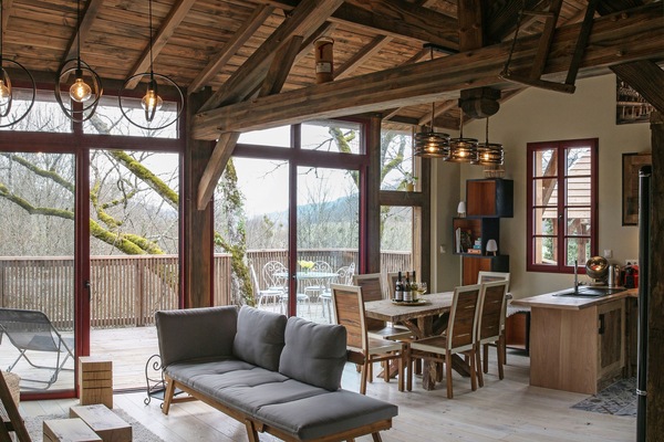 Televisie, boeken en een stereo