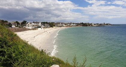 Beautiful apartment in the center of Concarneau with private parking