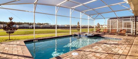 Opvarmet pool