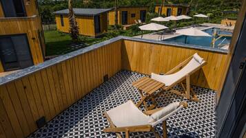 Comfort Room | Terrace/patio