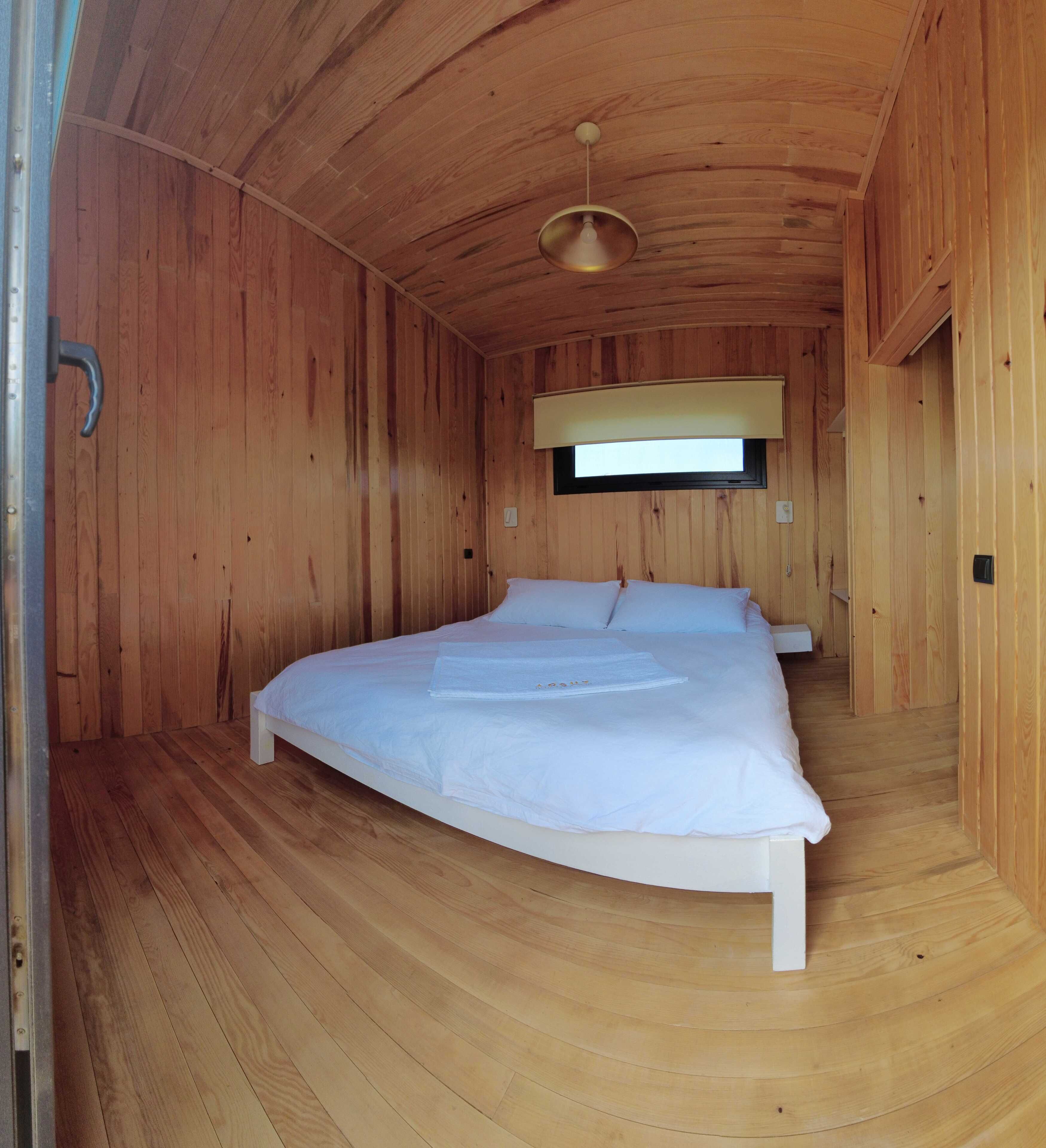 Quarto panorâmico | Cofres nos quartos, cortinas blackout, Wi-Fi de cortesia, roupa de cama