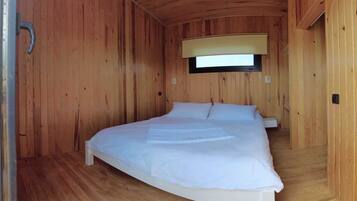 Quarto panorâmico | Cofres nos quartos, cortinas blackout, Wi-Fi de cortesia, roupa de cama