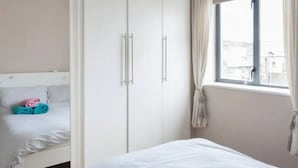 Unclassified image, 3 of 11, button - Stunning 2 Bedroom Apartment in Central Dublin (Dublin)