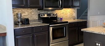 Large home in Savannah for a family of 10 people