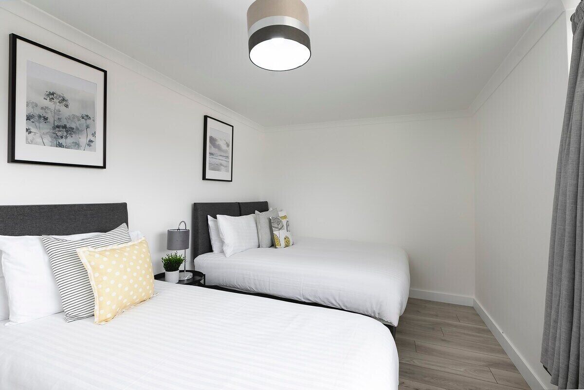 3 bedrooms, iron/ironing board, Internet, bed sheets