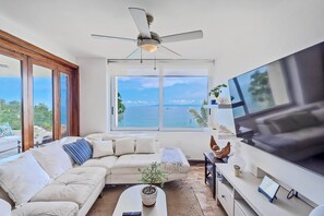 تلفزيون ذكي